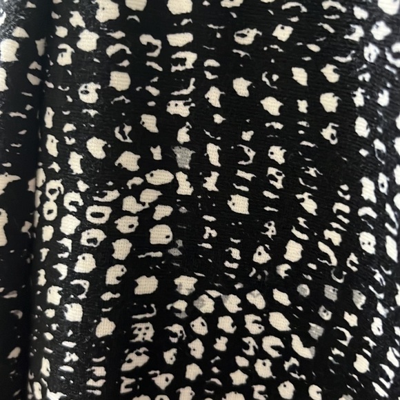 Skirt - Picture 2 of 5